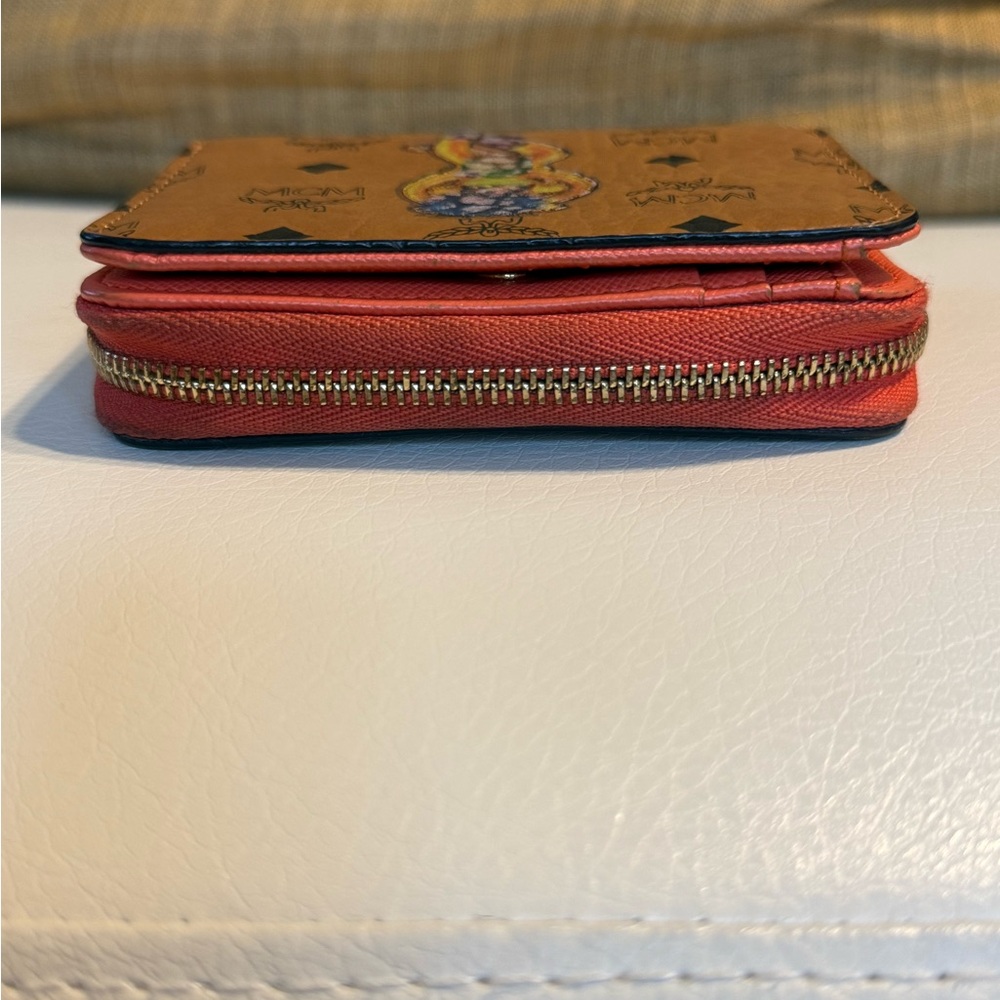 MCM Monkey Wallet - Limited Edition - Picture 5 of 7